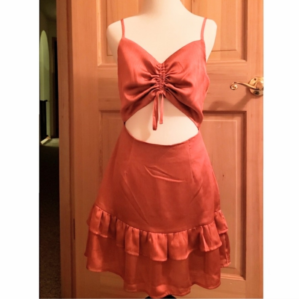 New! LUVALOT Women's Size 6 Rust Rouched Dress